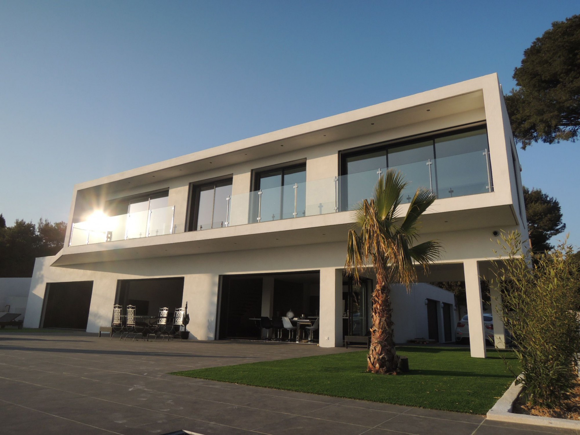 où trouver une belle maison moderne pour un film publicitaire à marseille